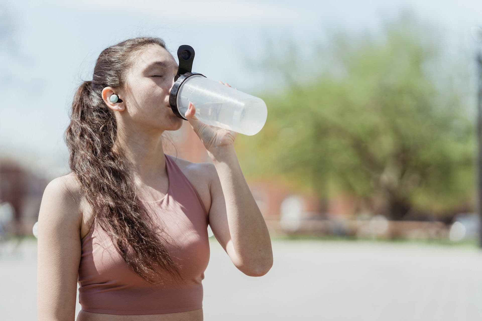 Voorkom oververhitting bij hardlopen door te drinken